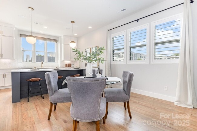 Photo - 2523 Irwin Strm Rd