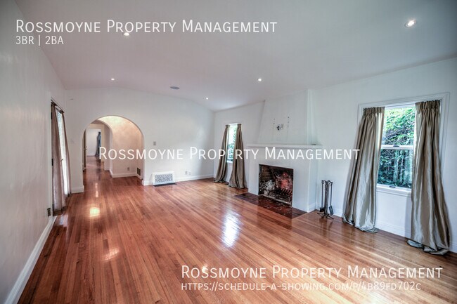 Photo - 10856 Wellworth Ave House