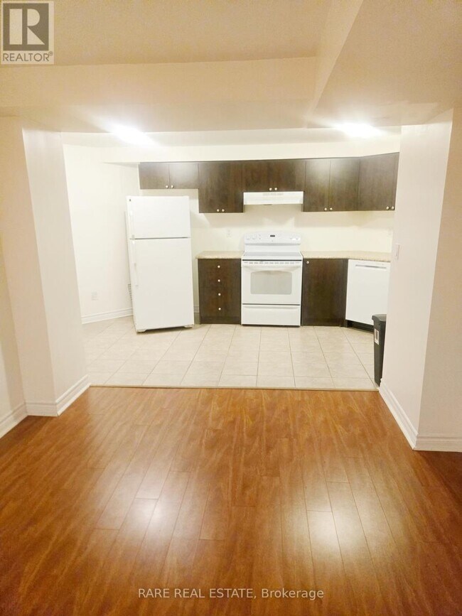 Photo - 4594 Bismark Crescent