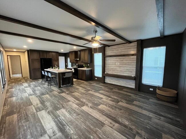 Photo - 126 Peggy St