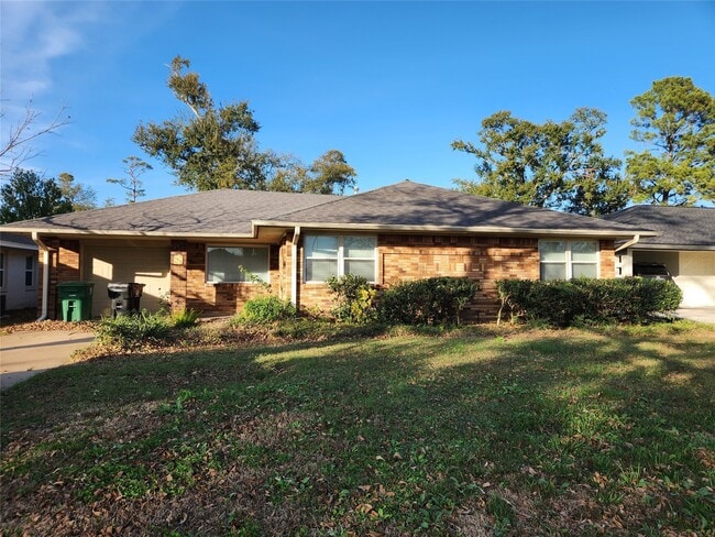 Building Photo - 6418 Woodbrook Ln