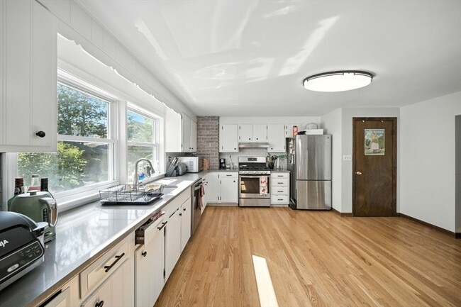 Photo - 57 Newbury St Apartment Unit 1