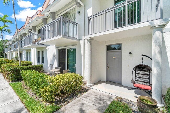 Photo - 2040 Alta Meadows Ln Condo Unit 1612