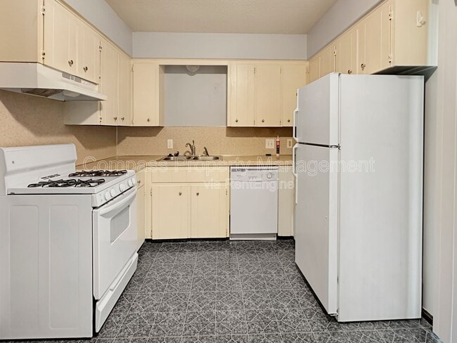 Photo - 1431 Beckwith View Ave NE