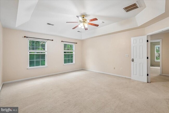 Photo - 905 Royal Elm Ct