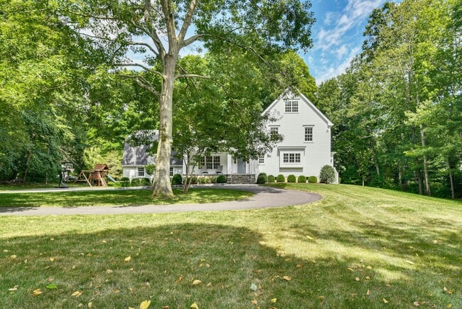Photo - 9 Lantern Ridge Rd