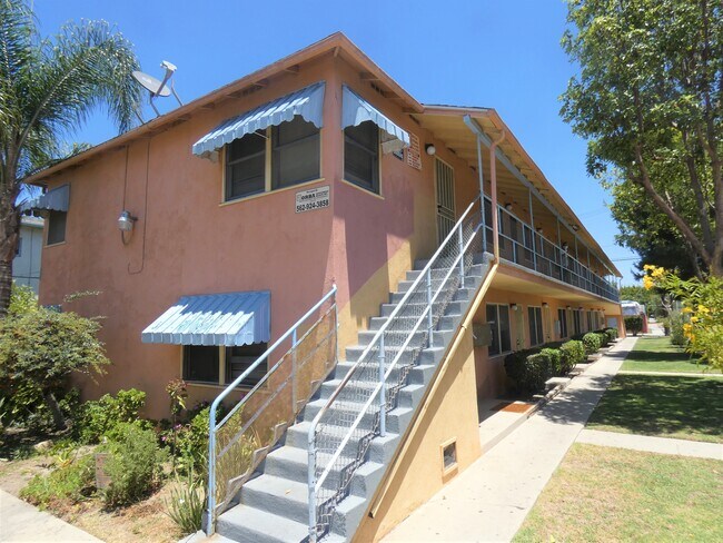 Photo - 445 W 15th St Unit 9