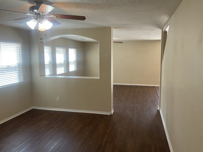 Photo - 1804 Sierra Norte Loop NE