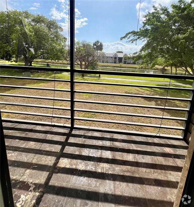 Building Photo - 14923 SW 104th St Unit 2-206 Rental