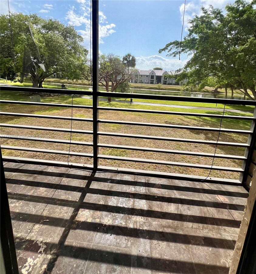 Photo - 14923 SW 104th St Unidad 2-206 Rental