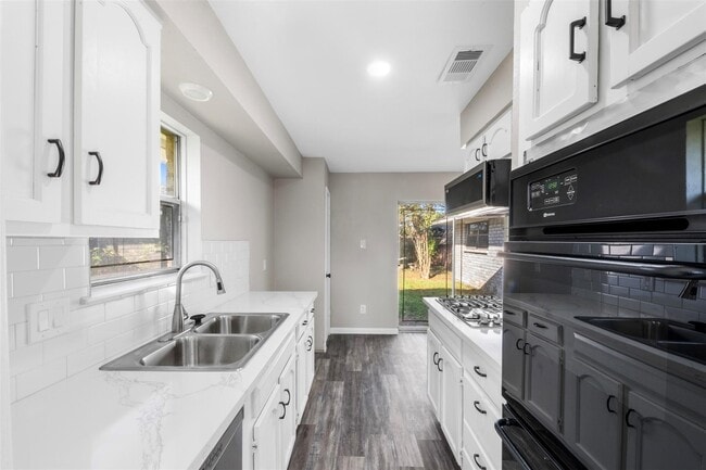 Photo - 9627 Glenwood Forest Dr