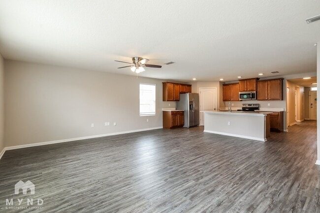 Photo - 2195 Pebble Point Dr