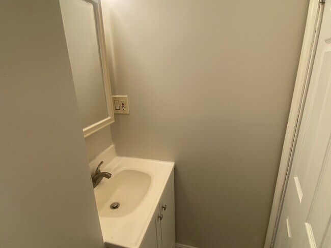 Photo - 249 Hurley St Unit 1R