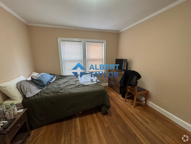 Building Photo - 93 Undine Rd Rental