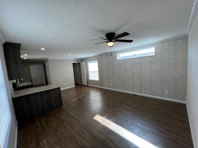 Photo - 16170 Normandy St