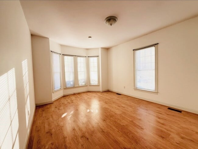 Photo - 31 Elmwood St