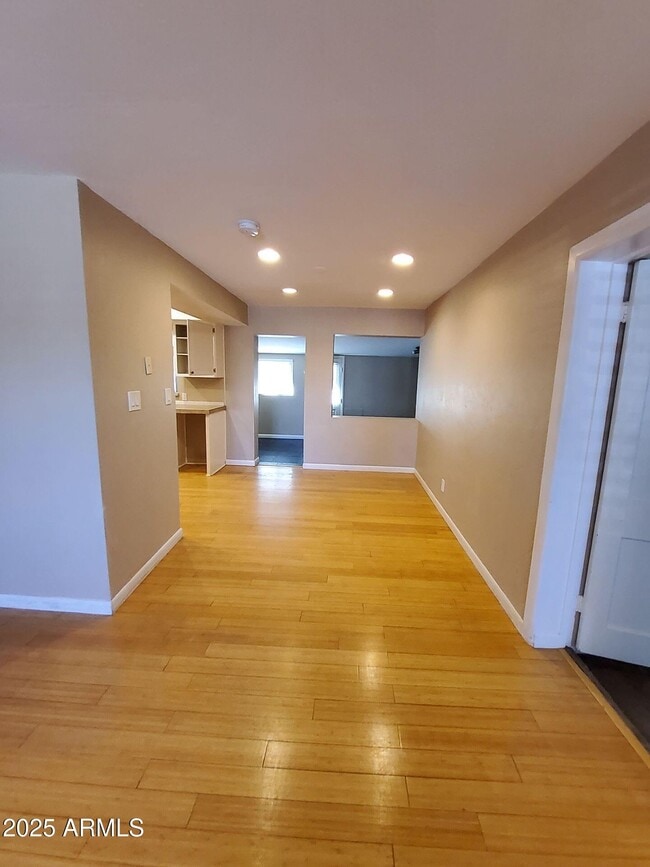 Photo - 2225 E Glenrosa Ave