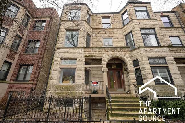 Photo - 665 W Cornelia Ave Unit G