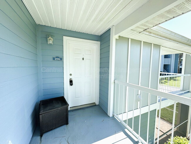 Photo - 2608 Grassy Point Dr Unit 206