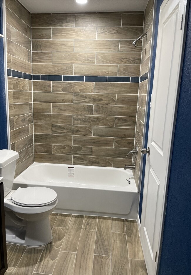 Photo - 10315 Sommerville Ave