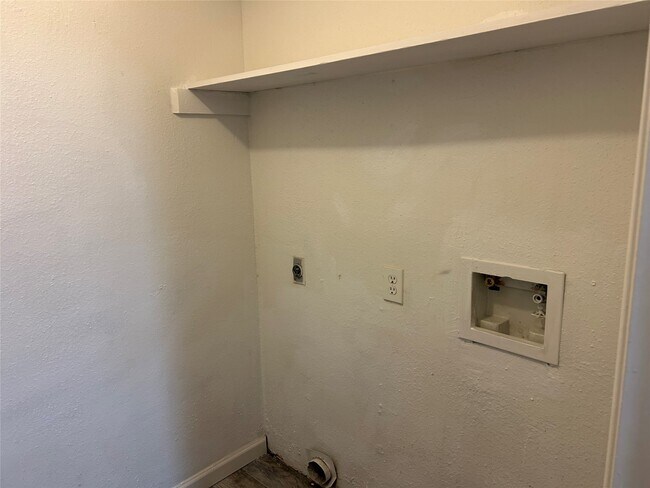 Photo - 9700 Leawood Blvd Unit 1407