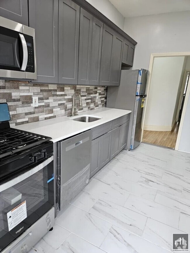 Building Photo - SCHOFIELD STREET Unit 1 Rental