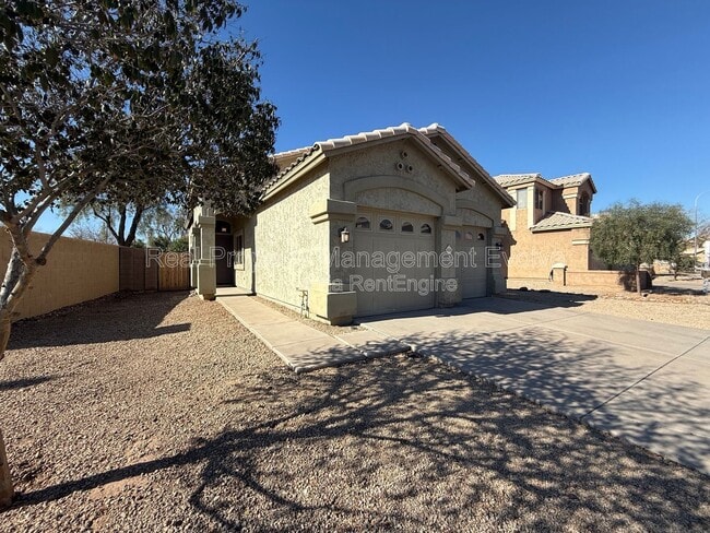 Photo - 2006 N 106th Ave