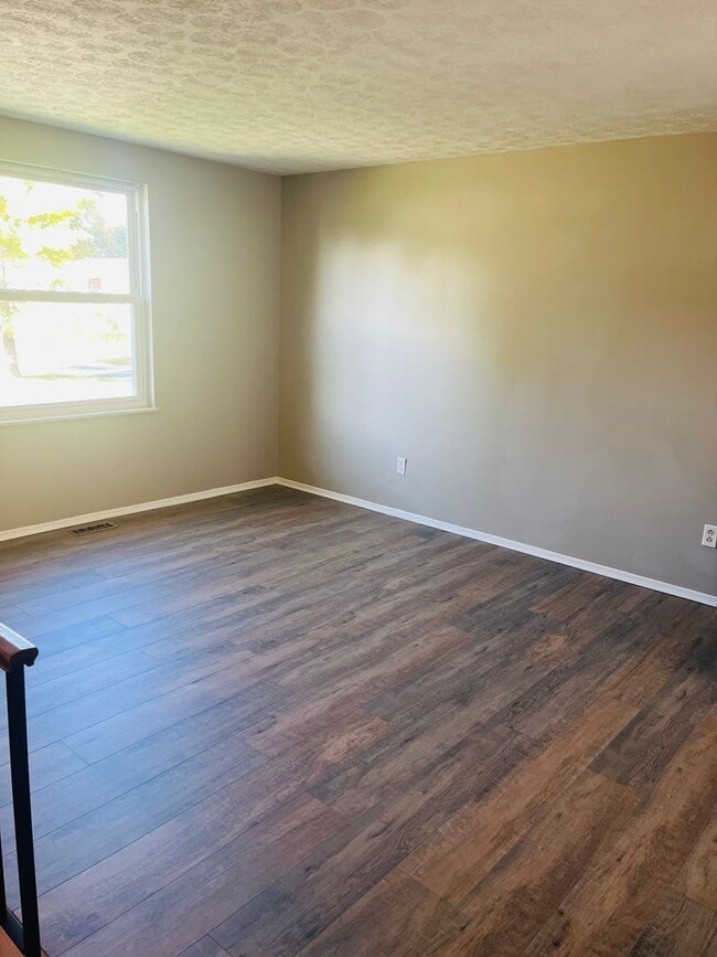 Photo - Hillview 3BR with Finished Basement & Big ...