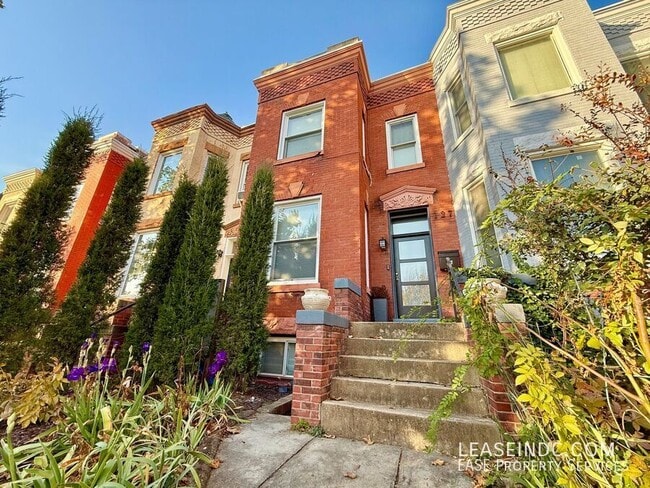Building Photo - 127 Adams St NW Unit #B Rental