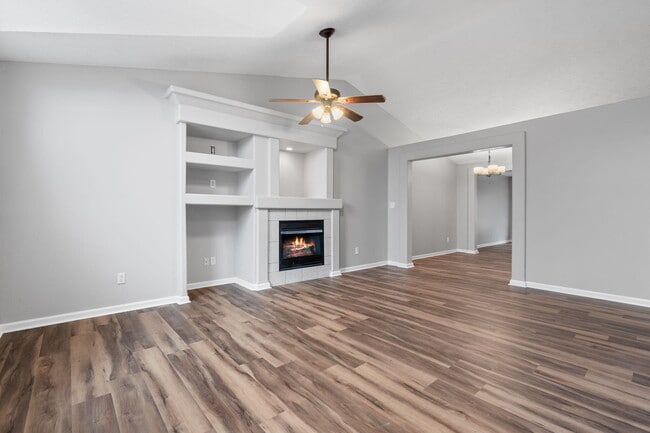 Photo - 305 Spring Valley Ln