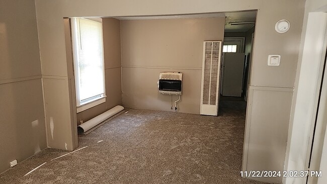 Photo - 716 Bronson St