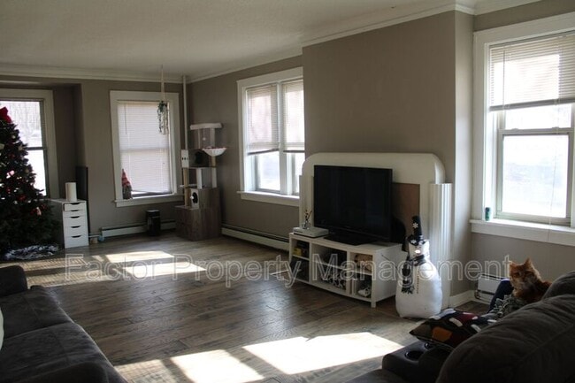 Photo - 130 Parsons St