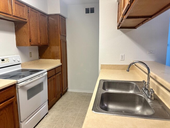 Photo - 7313 Gulf Fwy