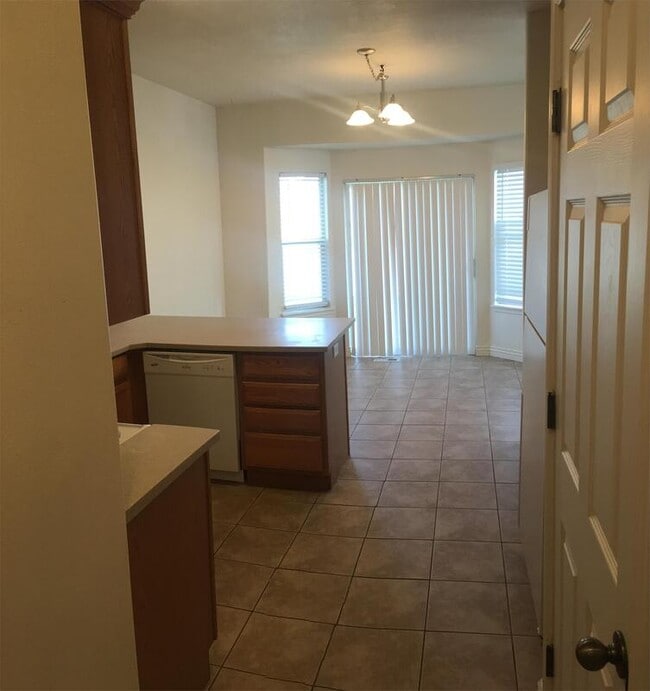 Photo - 196 N 530 E