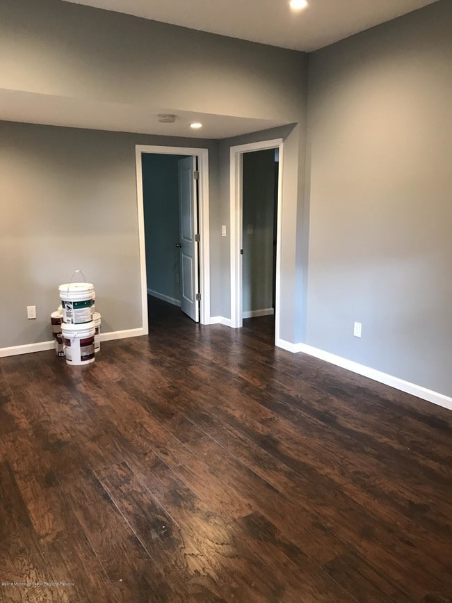 Photo - 32 Frazee Pl