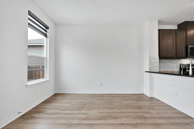 Photo - Charming 3 Bed 2.5 Bath Home in Tierra Buena with Community Amenities!