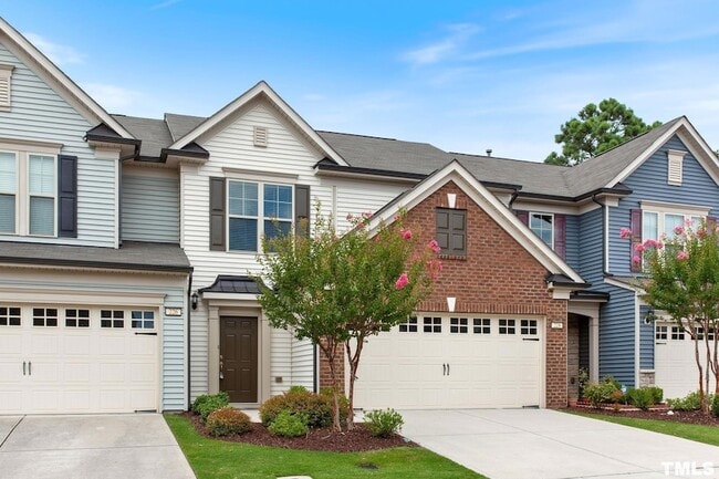 Photo - 224 Lynchwick Ln