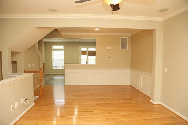 Photo - 4 Bedroom Townhouse on Abington Drive