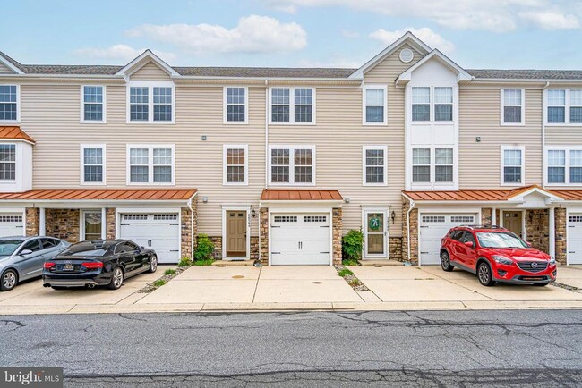 Building Photo - 26584 Raleigh Rd Rental