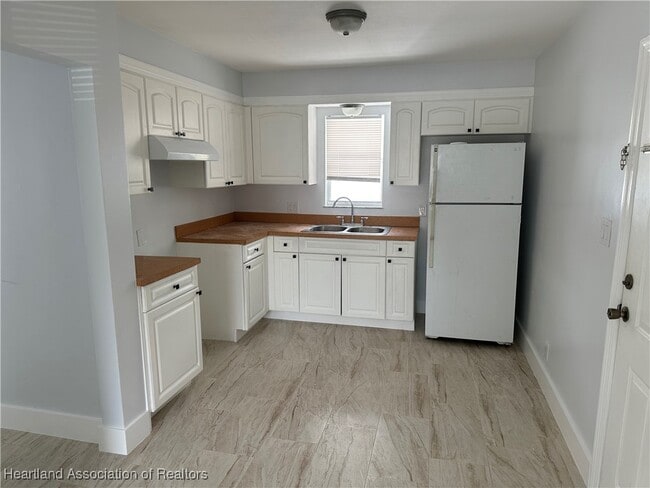 Photo - 241 S Commerce Ave Unit 208