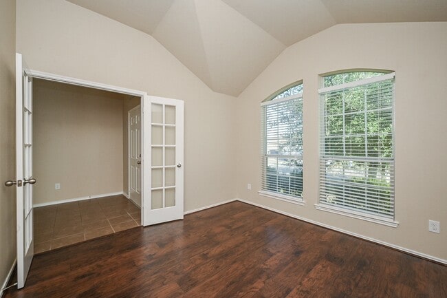 Photo - 2119 Mateo Park Dr