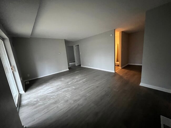 Hillcrest Apartments