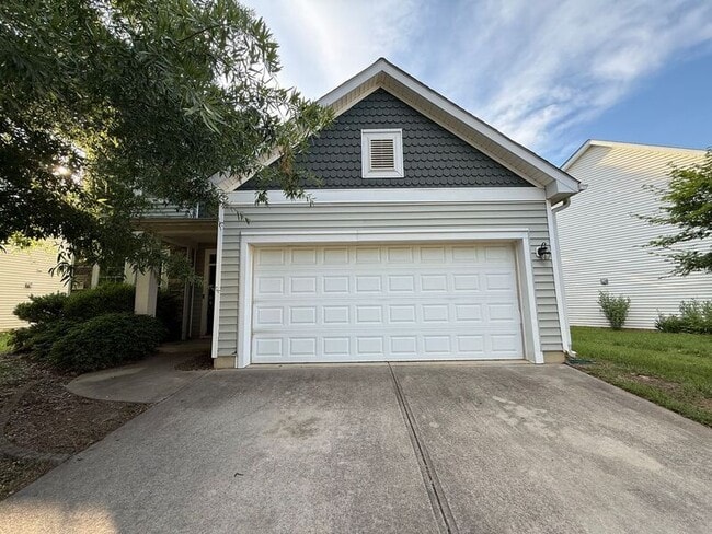 Building Photo - 2113 Trefoil Ln
