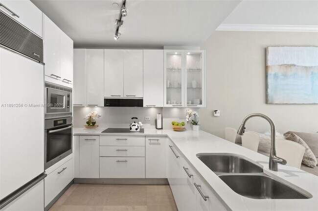 Photo - 6799 Collins Ave Unit 209