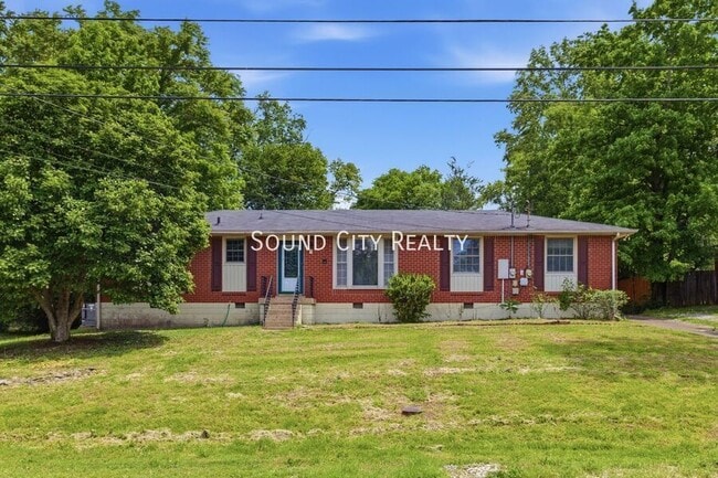 Building Photo - 7016 Bonnalake Dr Unit A