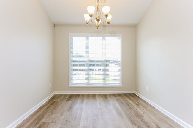 Photo - 2376 Carousel Park Dr