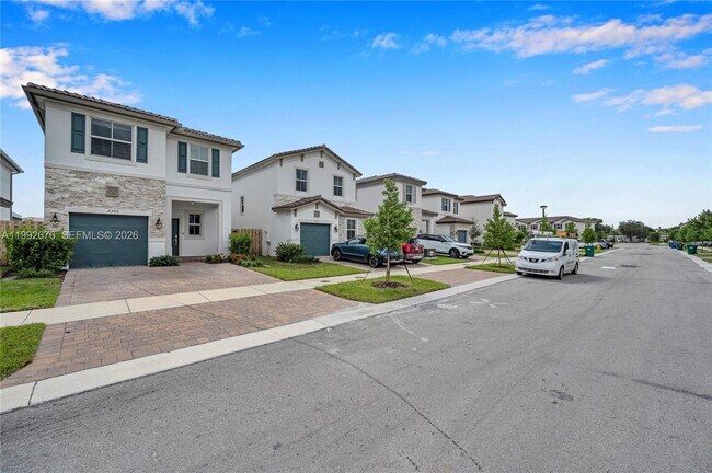 Photo - 2300 NW 130th St