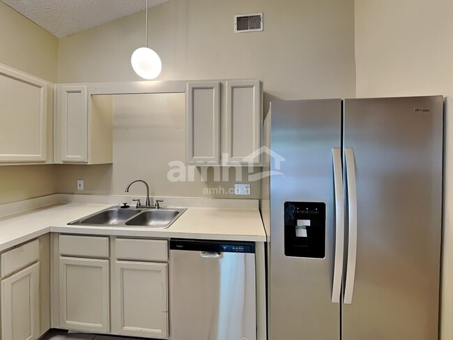 Photo - 8311 Golden Chickasaw Cir