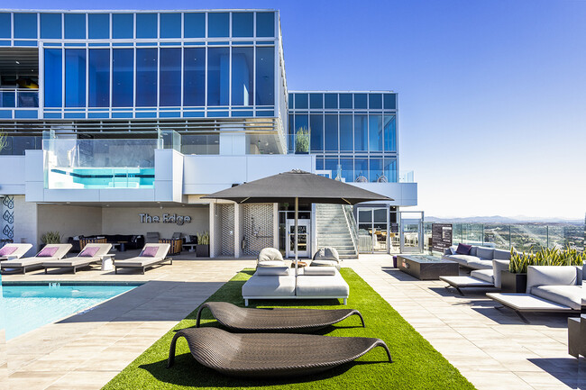 Building Photo - LUX by Garden Rental
