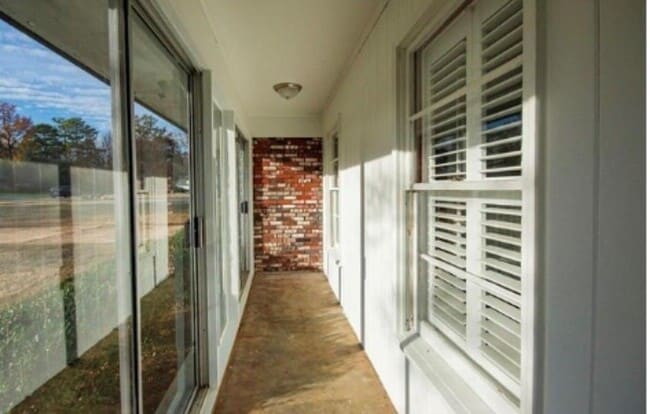 Photo - 3935 Orchard Rd SE